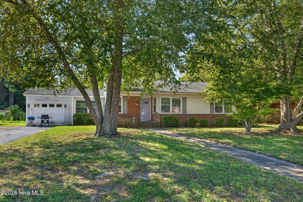 Photo of 2414 Belvedere Drive, Wilmington, NC 28405 (MLS # 100608303)