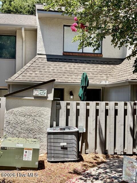 Photo 1 of 17 — 43 Folly Field Road 42, Hilton Head Island, SC 29928