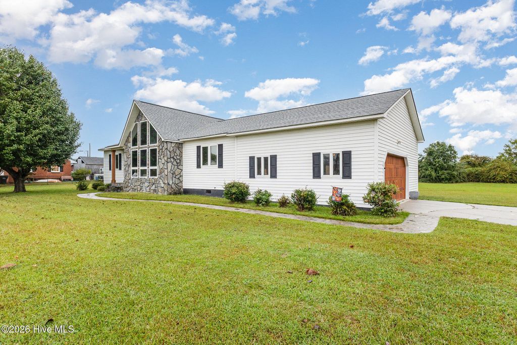 Photo of 128 Linda Street, Princeton, NC 27569 (MLS # 100576408)
