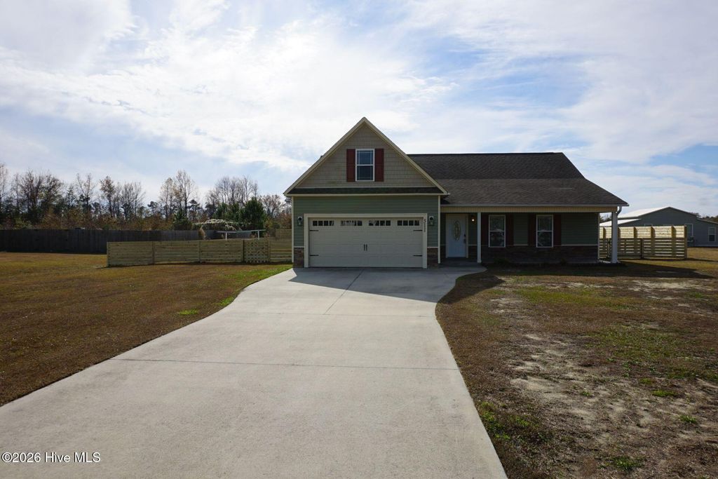 Photo of 311 Spring Maple Way, Richlands, NC 28574 (MLS # 100576044)