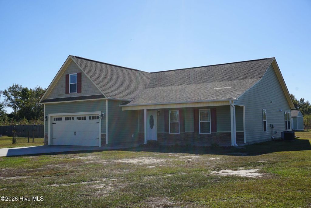 Photo of 311 Spring Maple Way, Richlands, NC 28574 (MLS # 100576044)