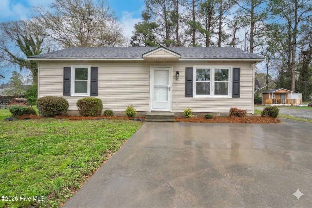 Photo of 405 N Daughtry Street, Rocky Mount, NC 27801 (MLS # 100561308)