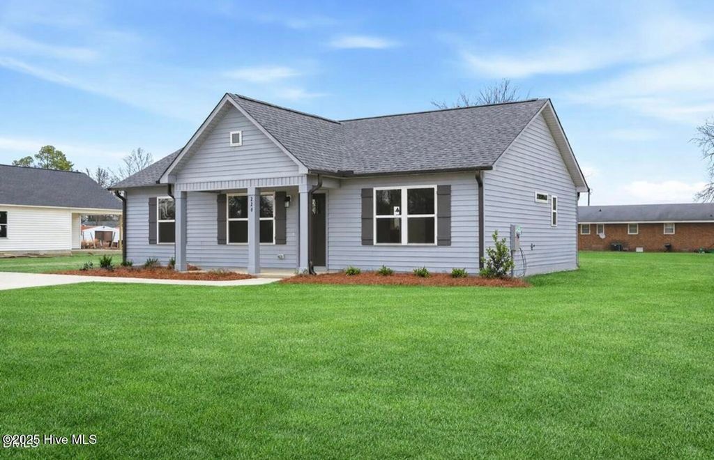 Photo of 226 Rae Street, Warsaw, NC 28398 (MLS # 100546965)