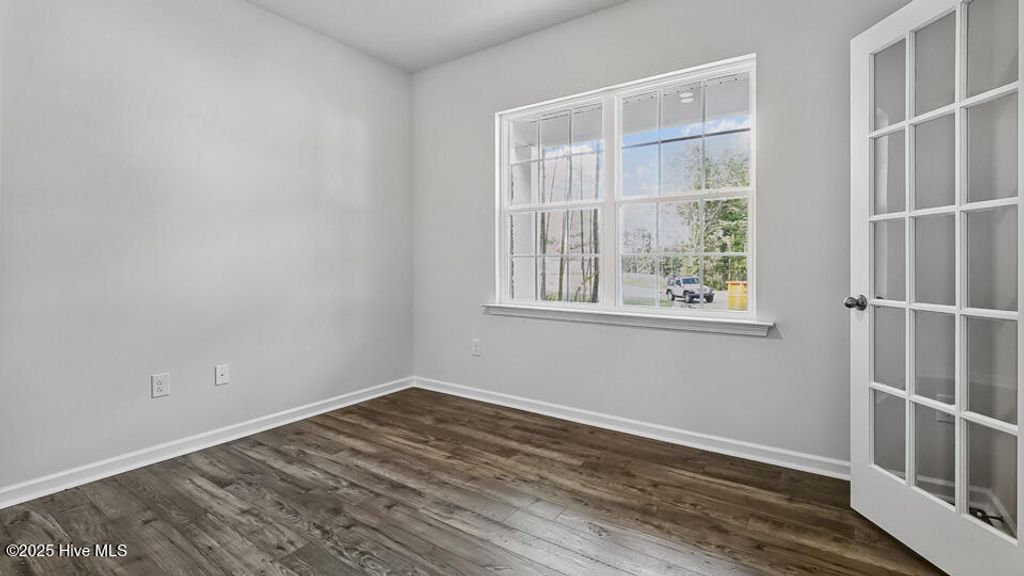 Photo of 230 Lake Tyler Drive, New Bern, NC 28560 (MLS # 100544074)