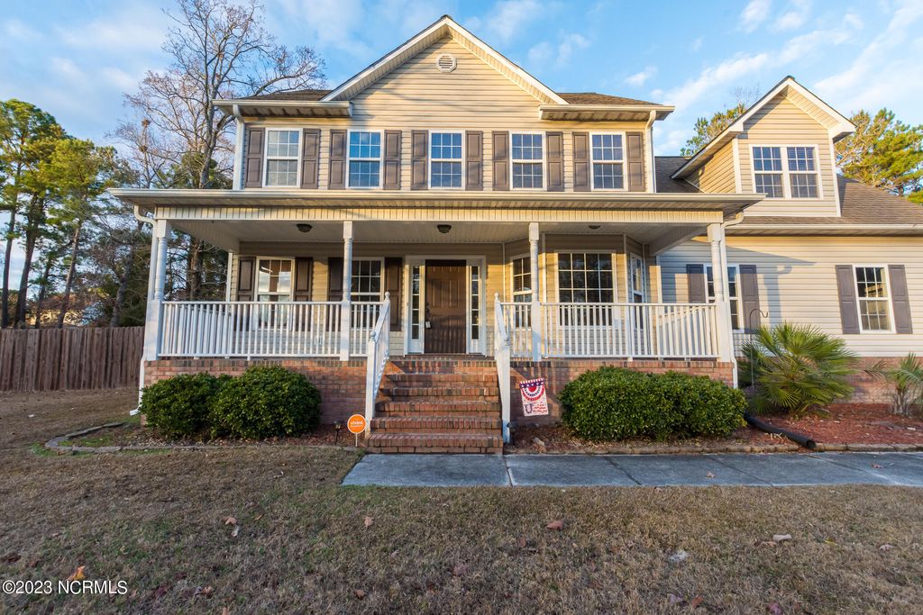 Photo of 207 Crooked Creek Road, Jacksonville, NC 28540 (MLS # 100545492)
