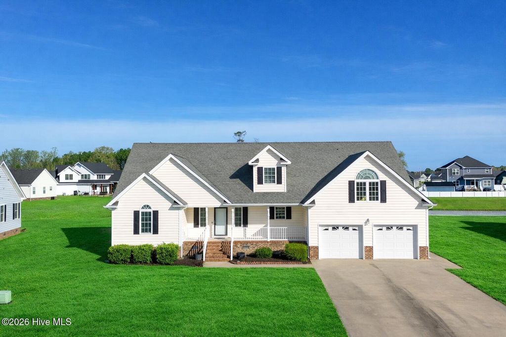 Photo of 206 Grand View Drive, Elizabeth City, NC 27909 (MLS # 100560817)