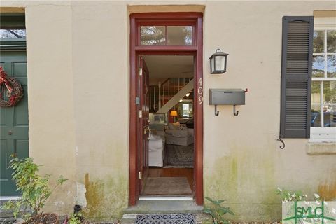 Homes For Sale - 409 E Jones Street<br/> Chatham County, Savannah, GA 31401