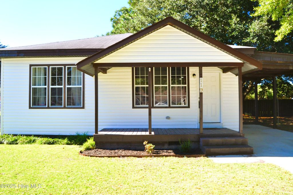 Photo of 119 Preston Road, Jacksonville, NC 28540 (MLS # 100534399)