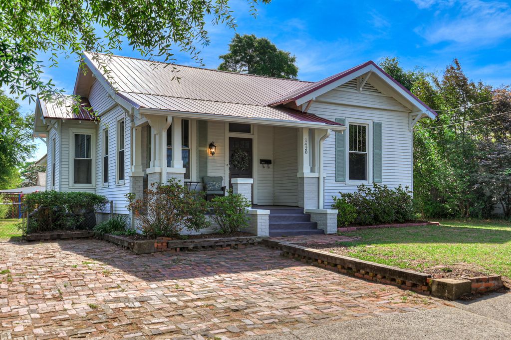 Photo of 1420 Stovall Street, Augusta, GA 30904 (MLS # 555661)
