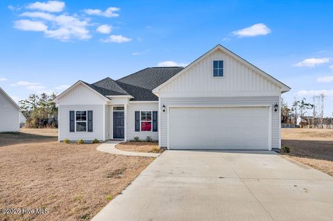 Photo of 107 Adams Landing Way, Maysville, NC 28555 (MLS # 100555370)