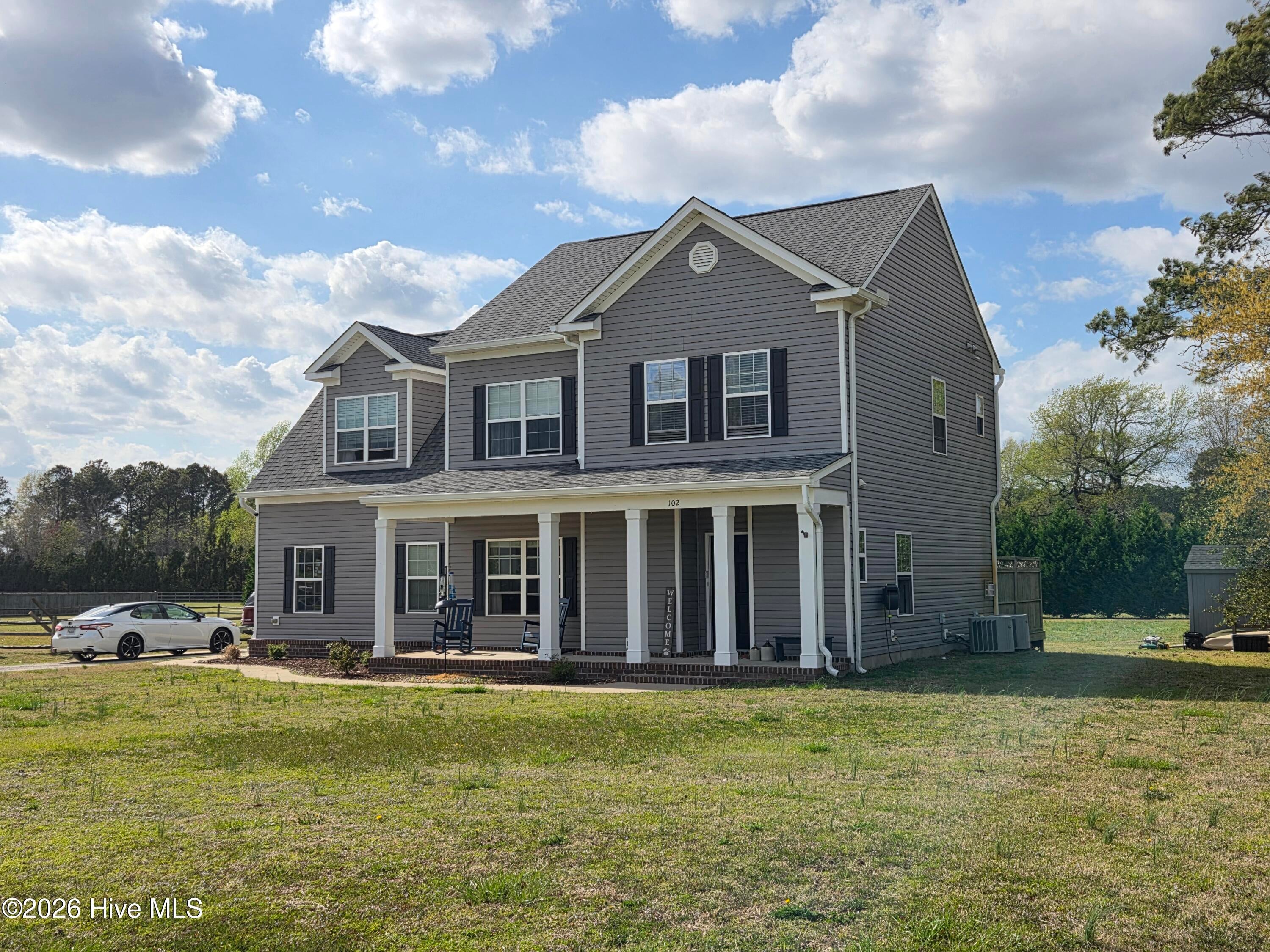 102 E Point Estates Road