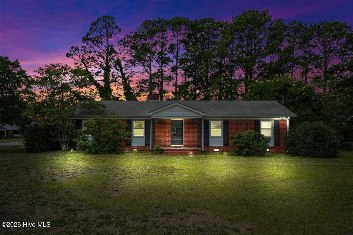 1801 E Azalea Drive