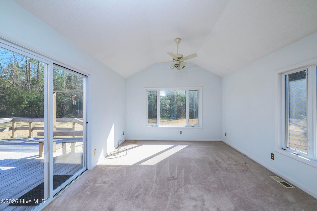 Photo of 115 Carolina Pines Boulevard, New Bern, NC 28560 (MLS # 100550880)