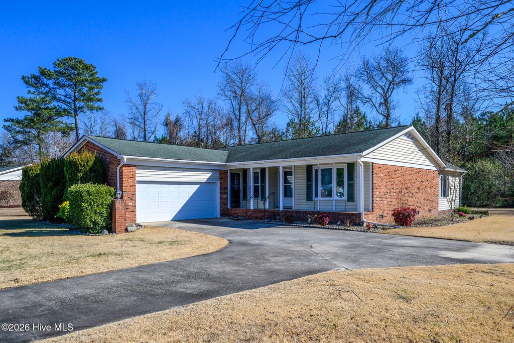 Photo of 115 Carolina Pines Boulevard, New Bern, NC 28560 (MLS # 100550880)
