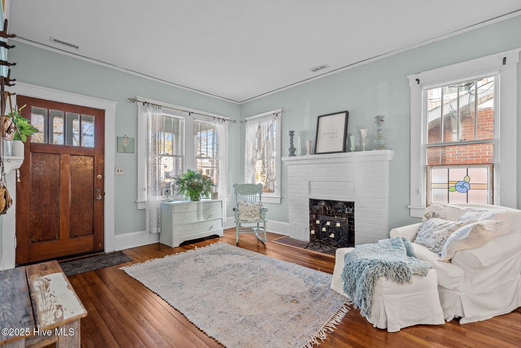 Photo of 1806 Ann Street, Wilmington, NC 28403 (MLS # 100546633)