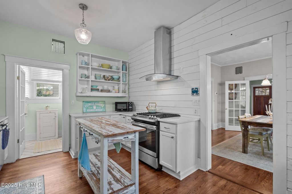 Photo of 1806 Ann Street, Wilmington, NC 28403 (MLS # 100546633)