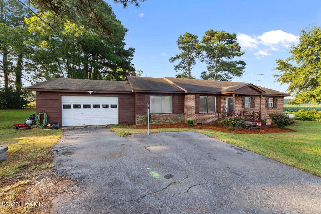 Photo of 4098 Us Highway 13 N, Goldsboro, NC 27534 (MLS # 100598674)