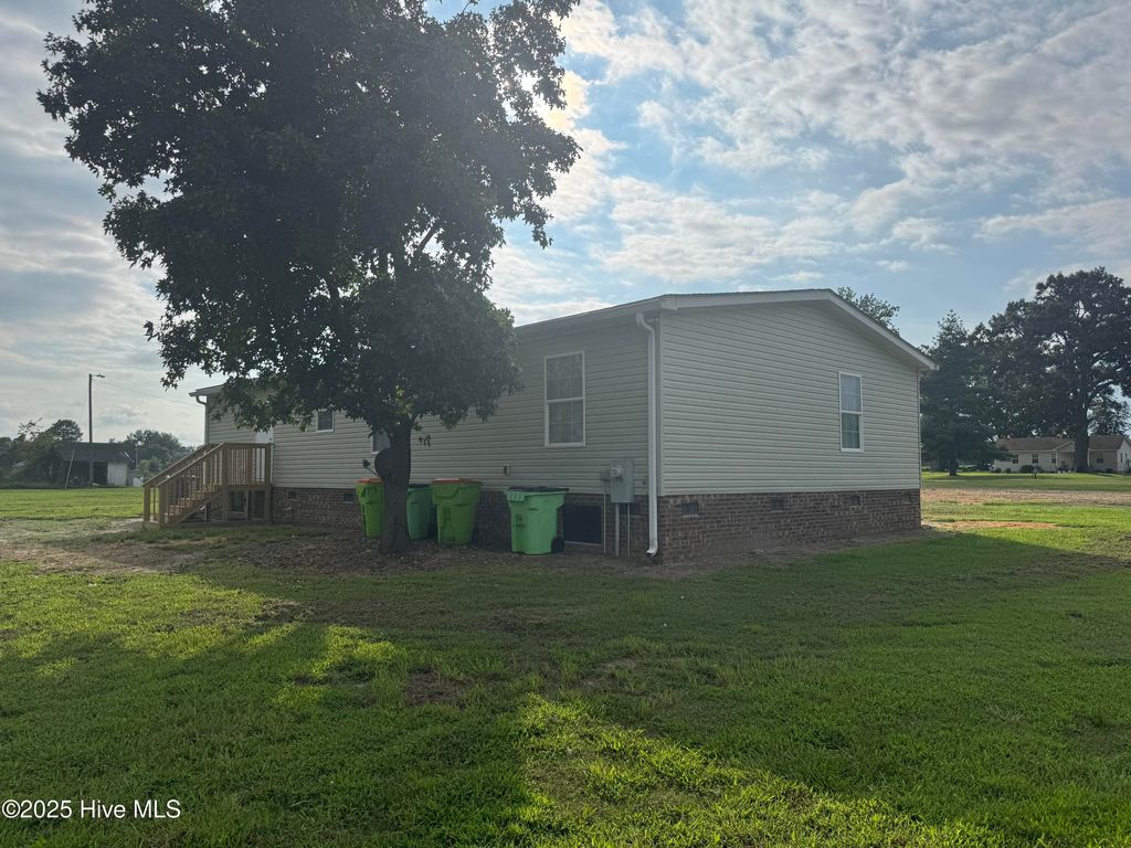 Photo of 704 Wade Road, Scotland Neck, NC 27874 (MLS # 100548363)