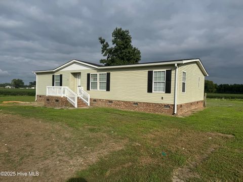 Homes For Sale - 704 Wade Road<br/> Halifax County, Scotland Neck, NC 27874