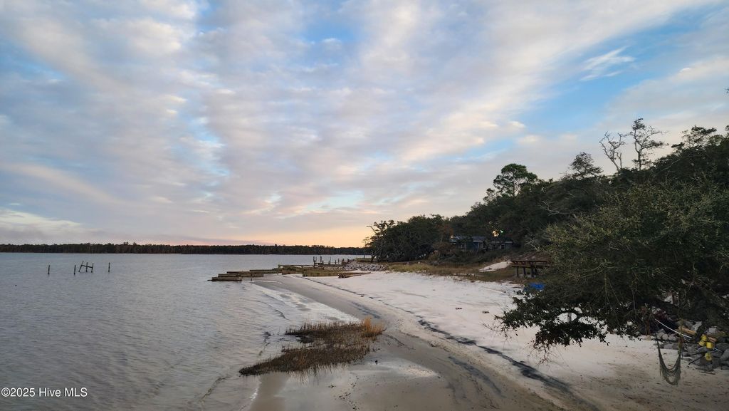 Photo of 197 Pamlico Parkway, Beaufort, NC 28516 (MLS # 100544542)