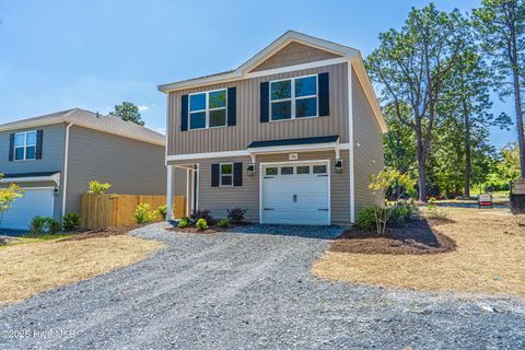 Photo of 780 W Illinois Avenue, Southern Pines, NC 28387 (MLS # 100545869)