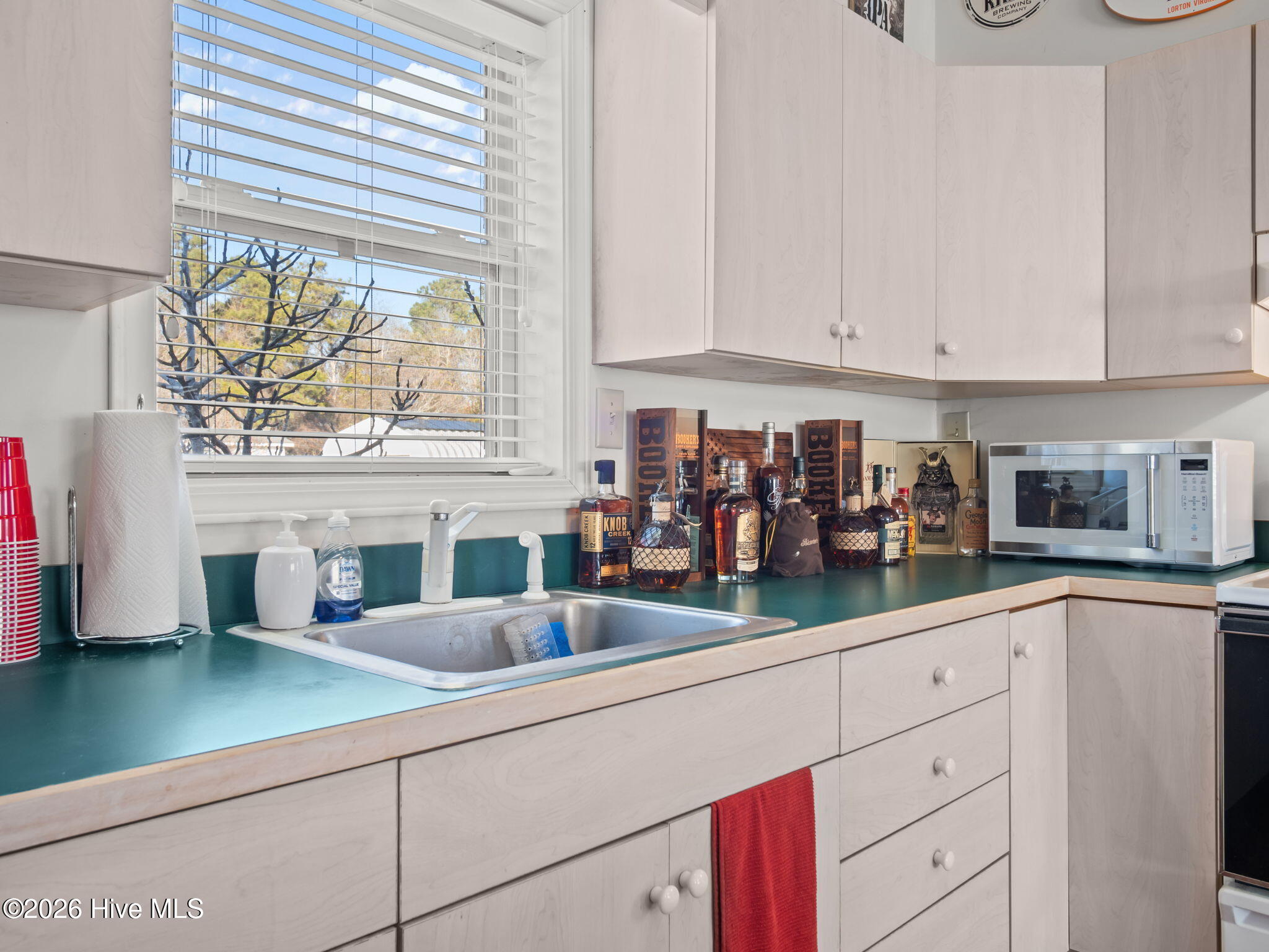 Newport, North Carolina, 28570, United States, 3 Bedrooms Bedrooms, ,3 BathroomsBathrooms,Residential,Active,2017499