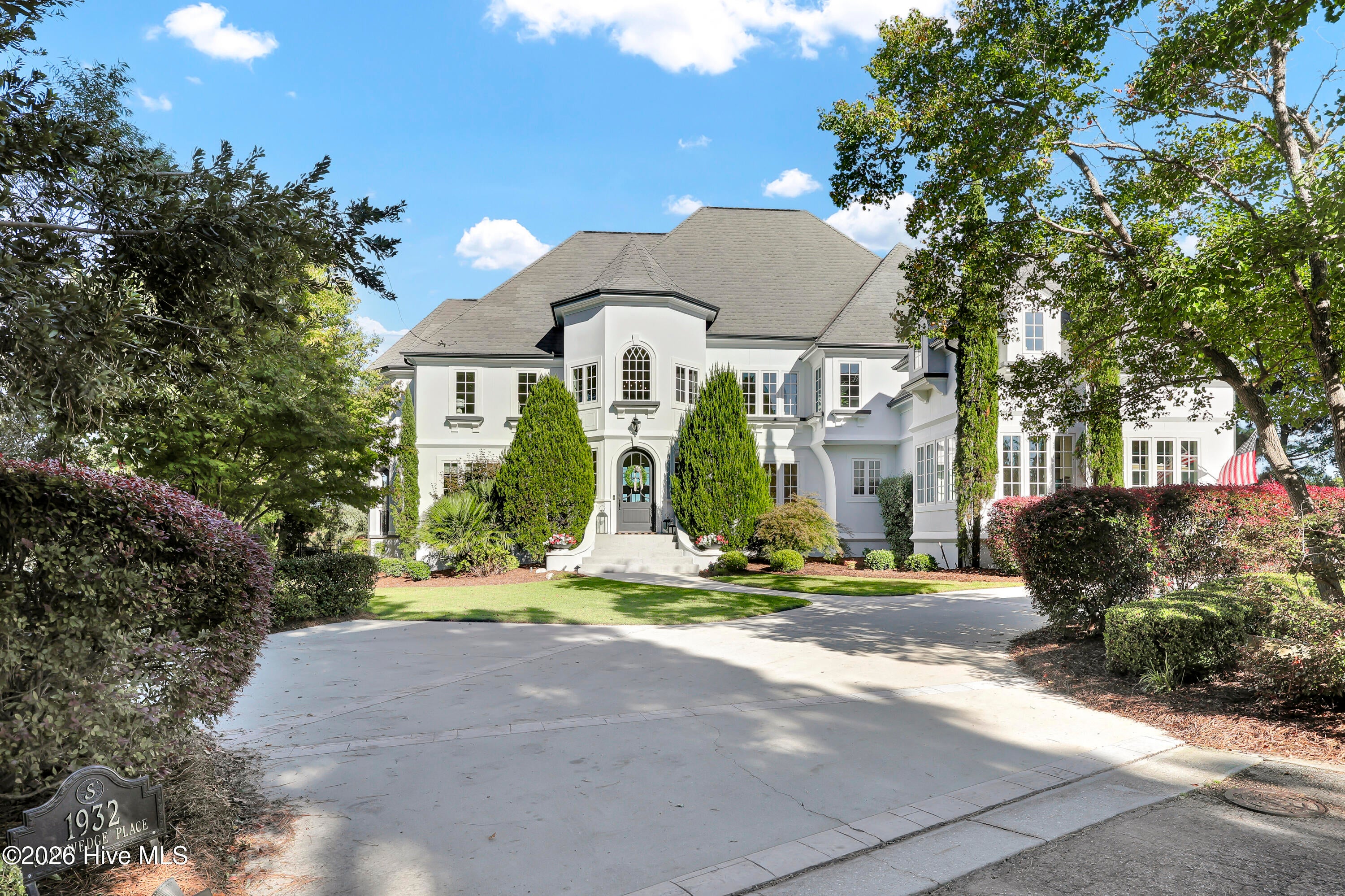 1932 Sandwedge Place