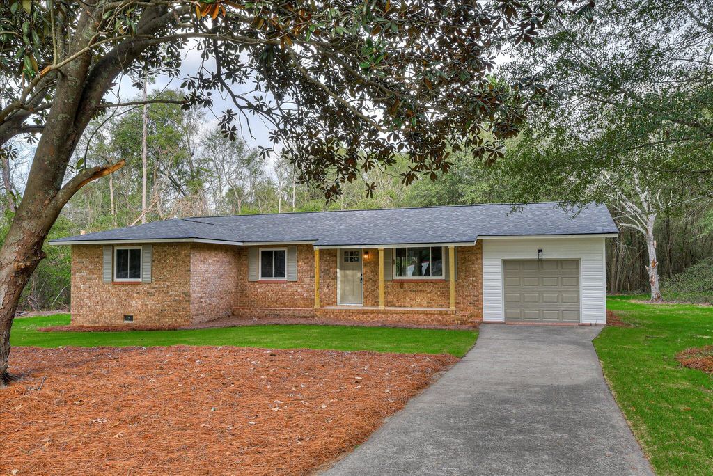 Photo of 4906 Old Waynesboro Road, Hephzibah, GA 30815 (MLS # 550841)