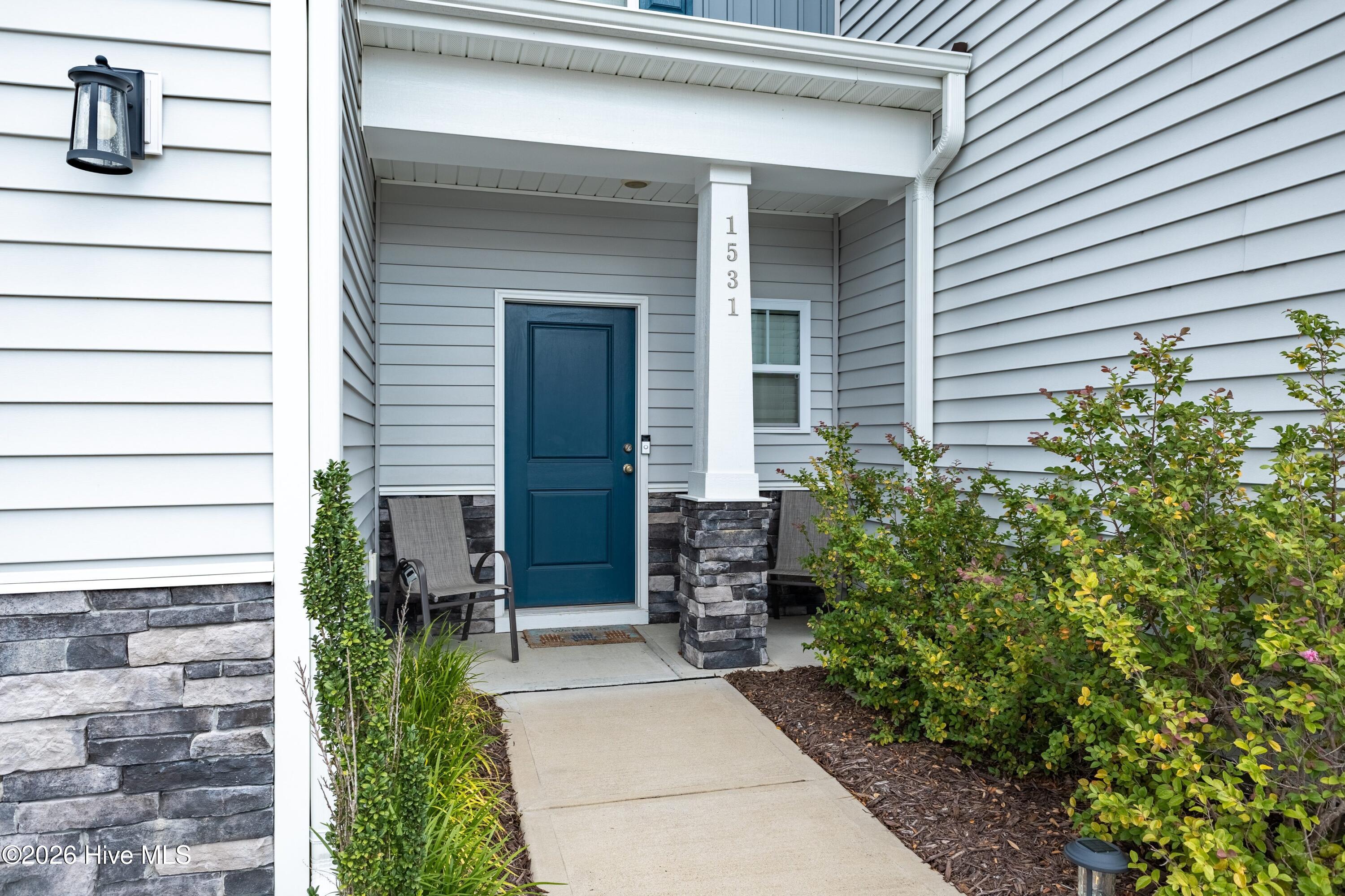 1531 Grey Cliff