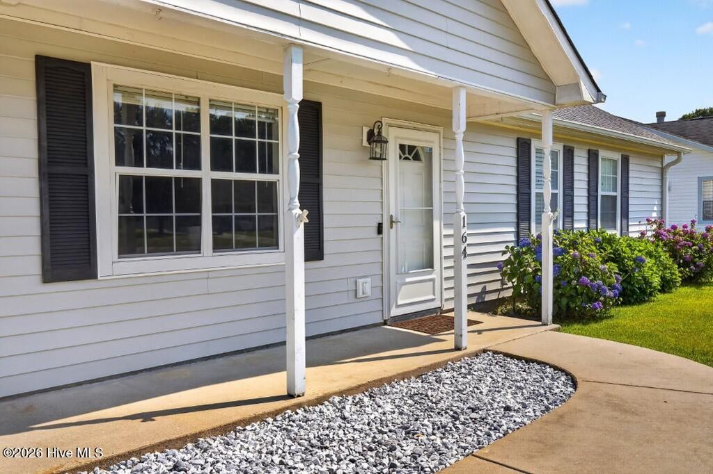 Photo of 164 Glenwood Drive, Hubert, NC 28539 (MLS # 100580207)
