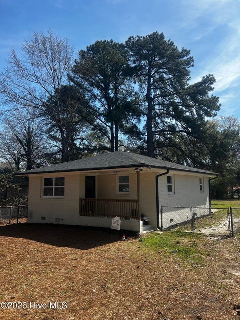 Homes For Sale - 705 Eva Circle<br/> Cumberland County, Spring Lake, NC 28390