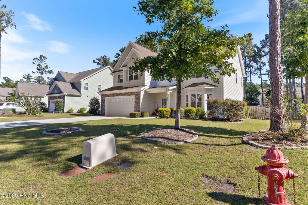 Photo of 362 W Goldeneye Lane, Sneads Ferry, NC 28460 (MLS # 100536642)