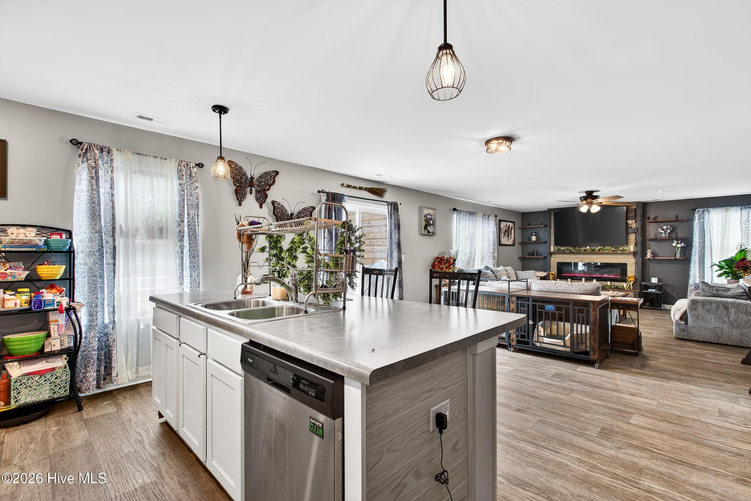 1139 Carteret Manor Drive