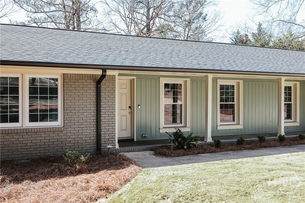 Photo of 665 West Lake Drive, Athens, GA 30606 (MLS # CL350899)