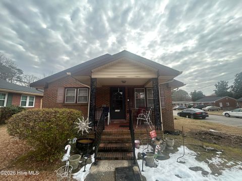 Homes For Sale - 1300 Marlow Street<br/> Wilson, NC 27893