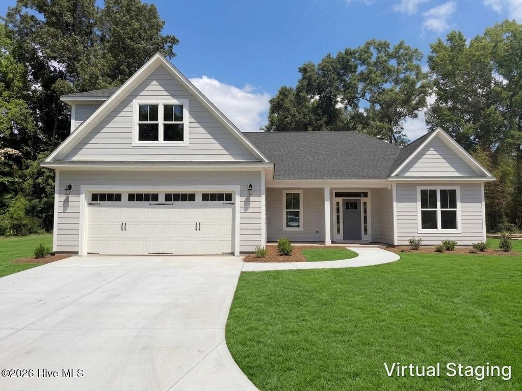 Photo of 122 Live Oak Circle, Lake Waccamaw, NC 28450 (MLS # 100562704)