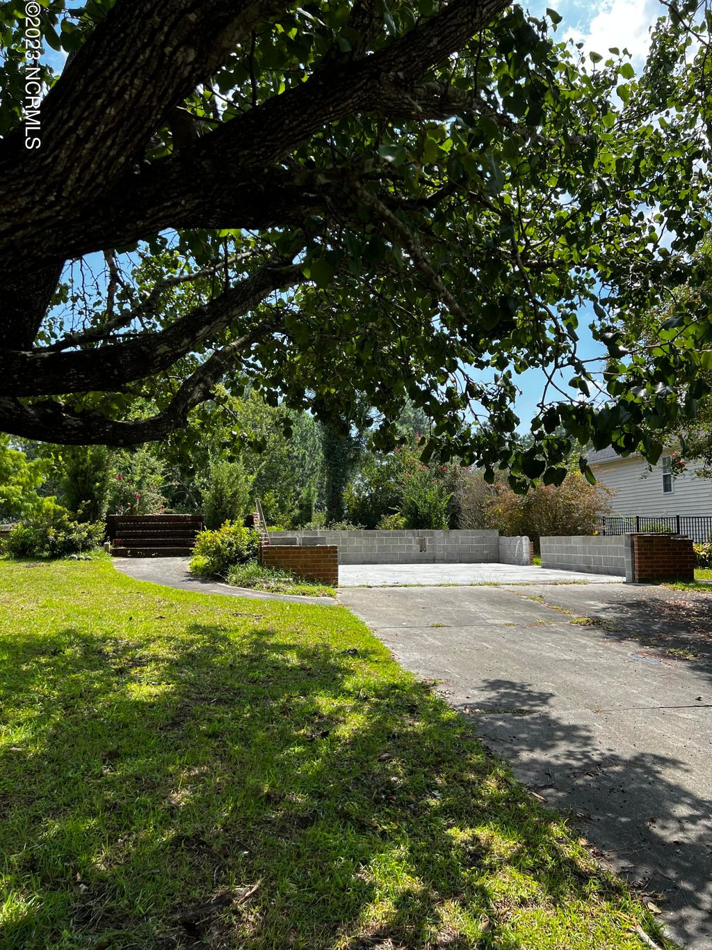 Photo of 7012 Brittany Lakes Drive, Wilmington, NC 28411 (MLS # 100404125)