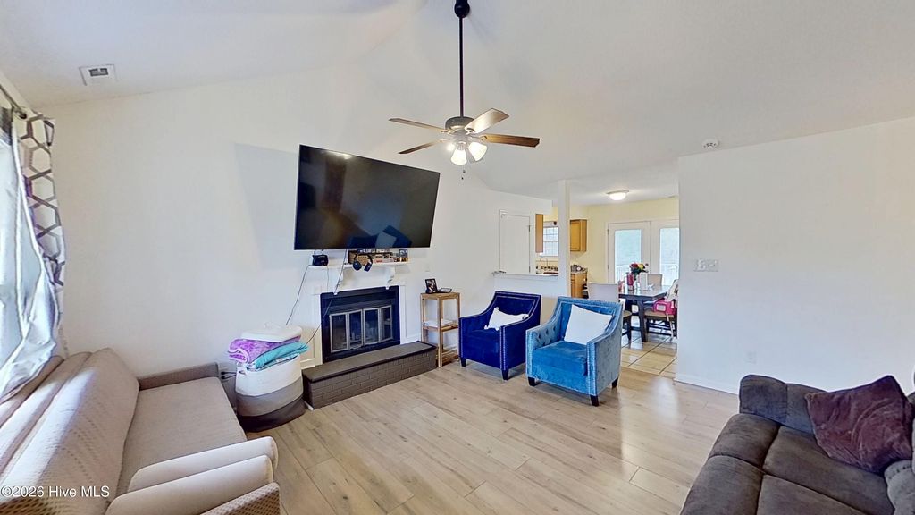 Photo of 502 Regalwood Drive, Jacksonville, NC 28546 (MLS # 100558513)