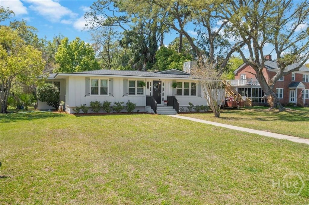 Photo of 1021 Lanier Boulevard, Brunswick, GA 31520 (MLS # SA352512)