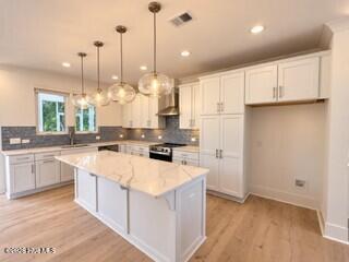 4503 E Oak Island Drive 84