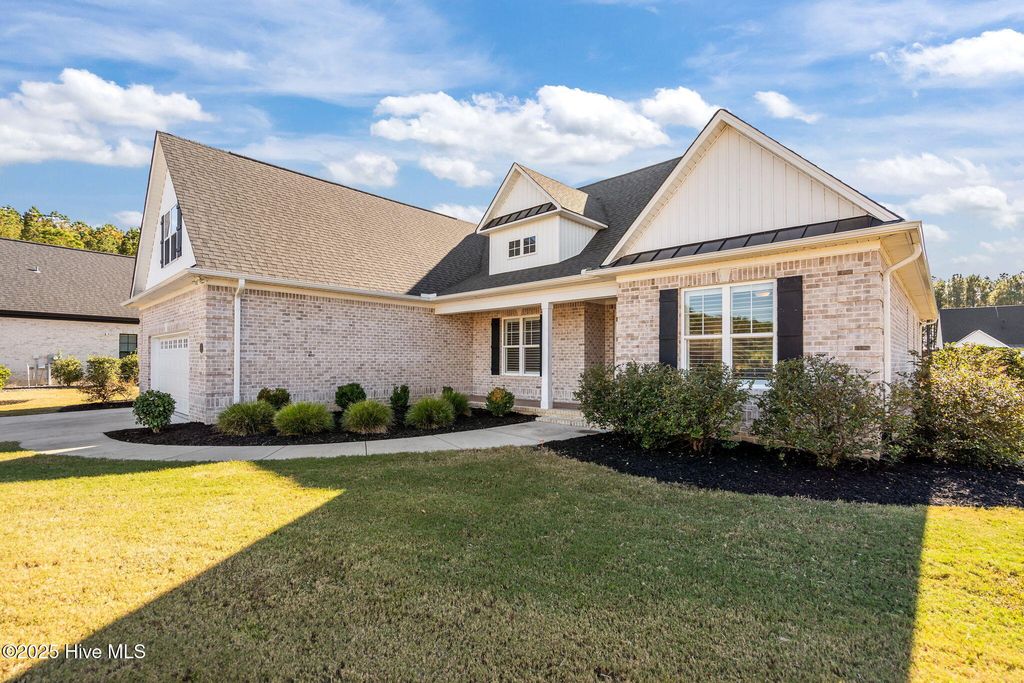 Photo of 1005 Layne Court NE, Leland, NC 28451 (MLS # 100543119)