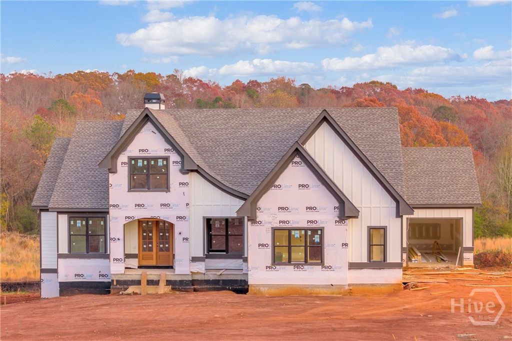 Photo of 810 North Hampton Way, Monroe, GA 30656 (MLS # CL346902)