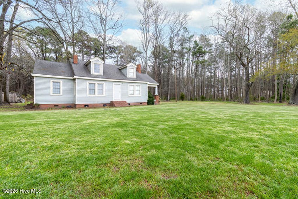 Photo of 1643 Ocean Highway S, Edenton, NC 27932 (MLS # 100561206)