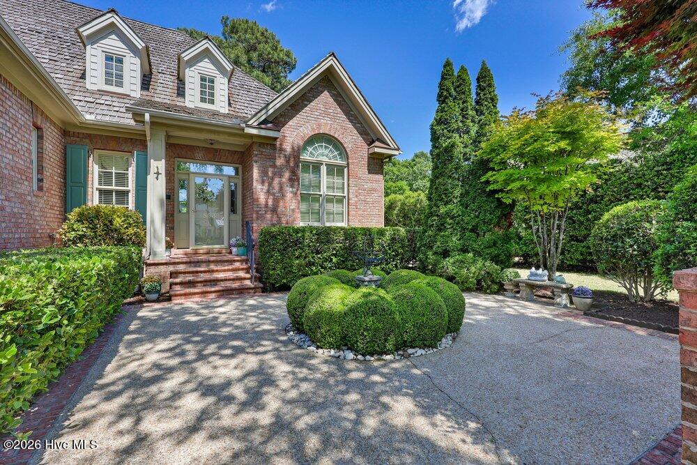 853 Gull Point Road