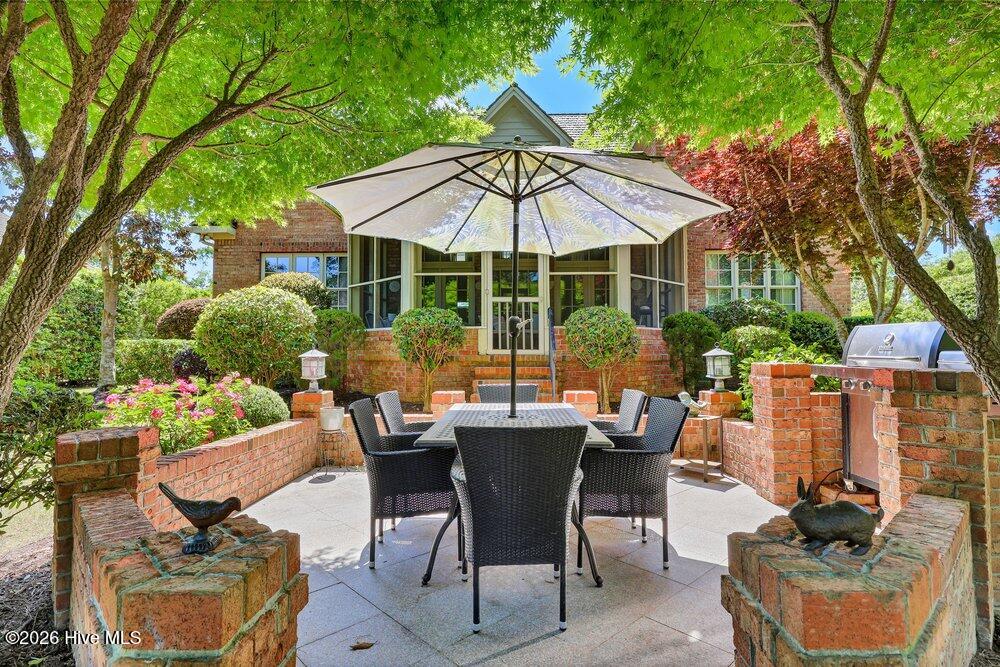 853 Gull Point Road