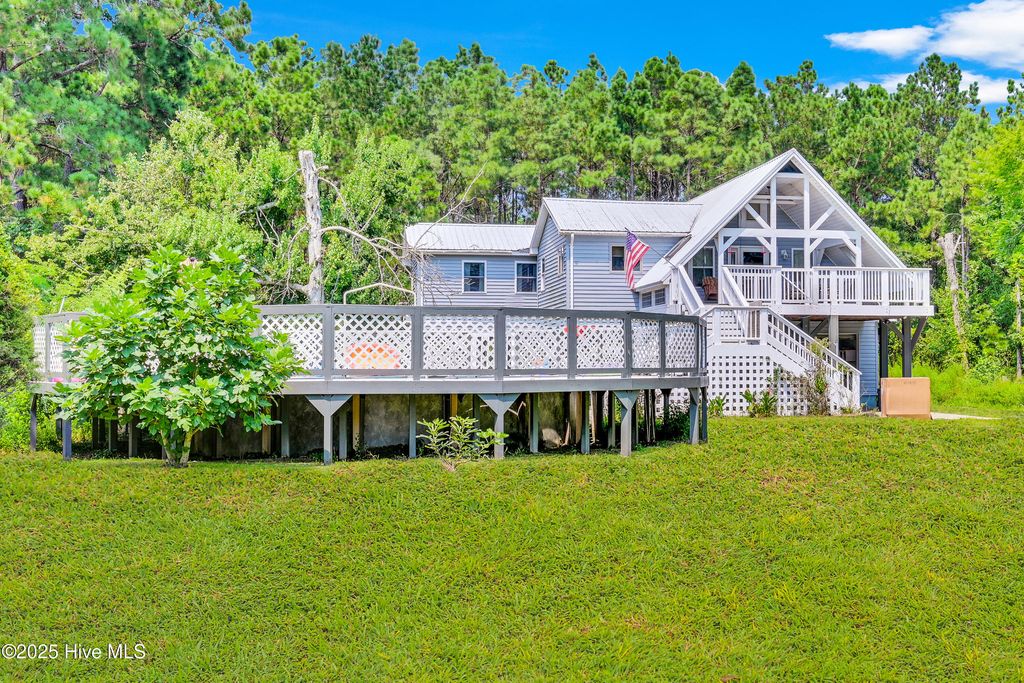 Photo of 640 Old Pamlico Beach Road, Belhaven, NC 27810 (MLS # 100527885)