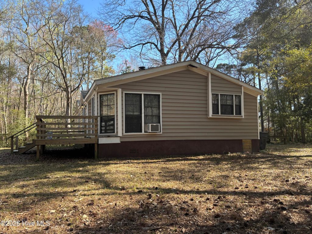 Photo of 649 Beachwood Drive SE, Bolivia, NC 28422 (MLS # 100562125)