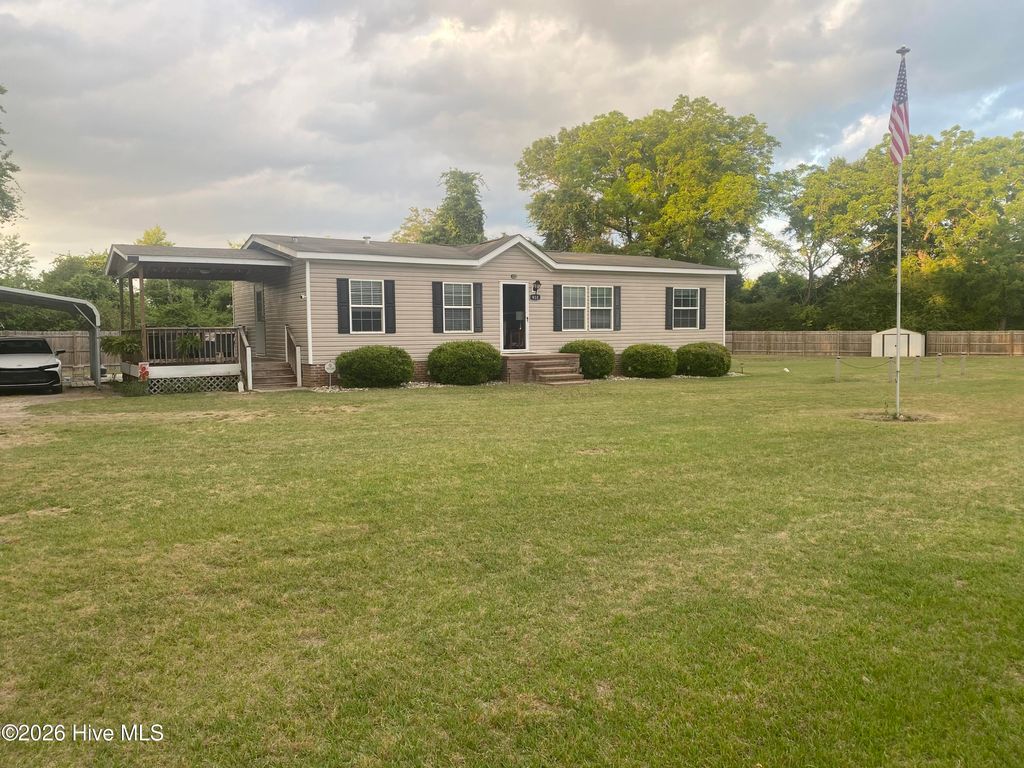 Photo of 910 Beasleys Mill Road, Warsaw, NC 28398 (MLS # 100570533)