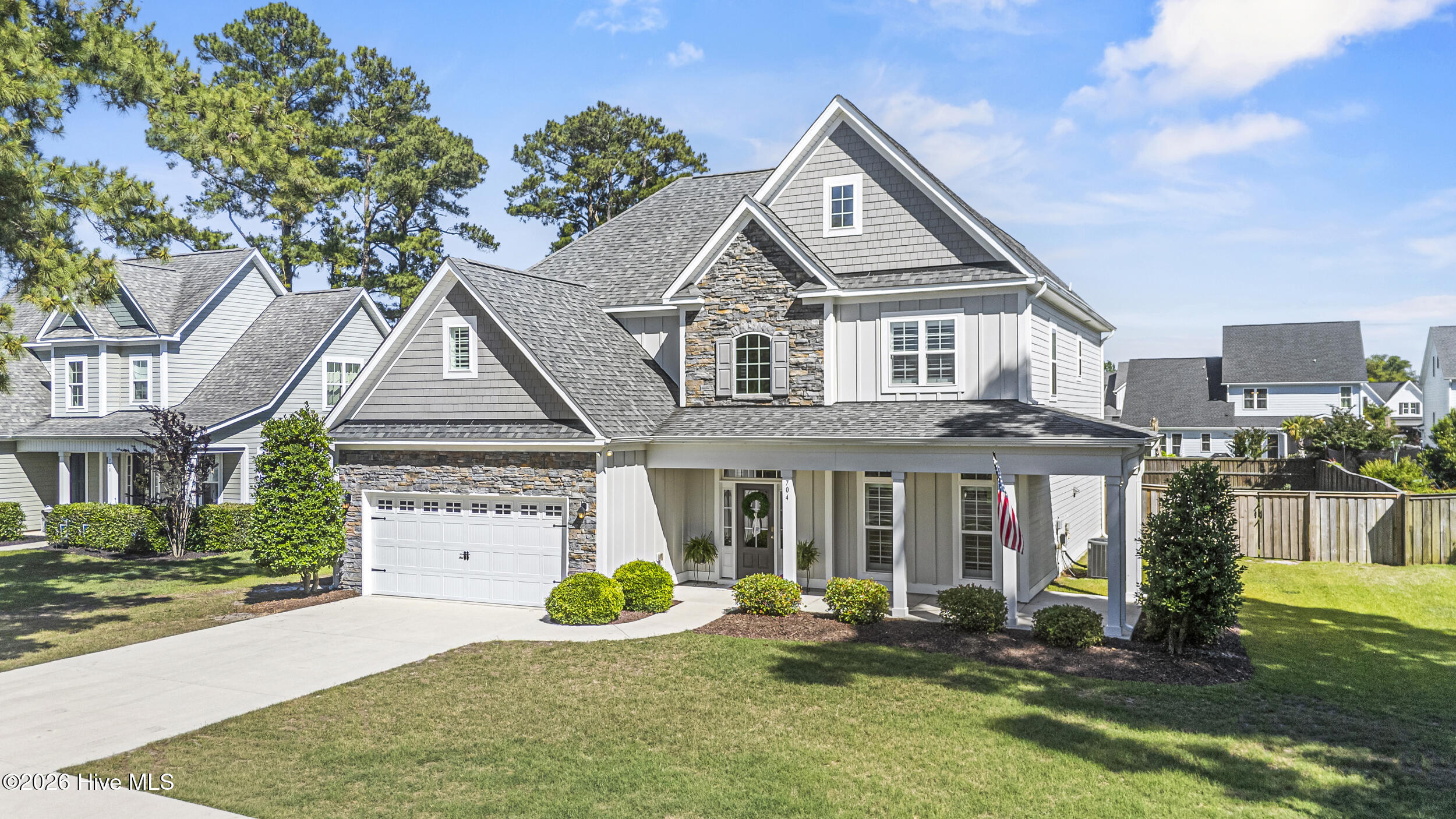 704 W Craftsman Way