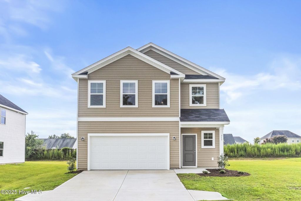 Photo of 606 S Squires Run Lane, Richlands, NC 28574 (MLS # 100519018)